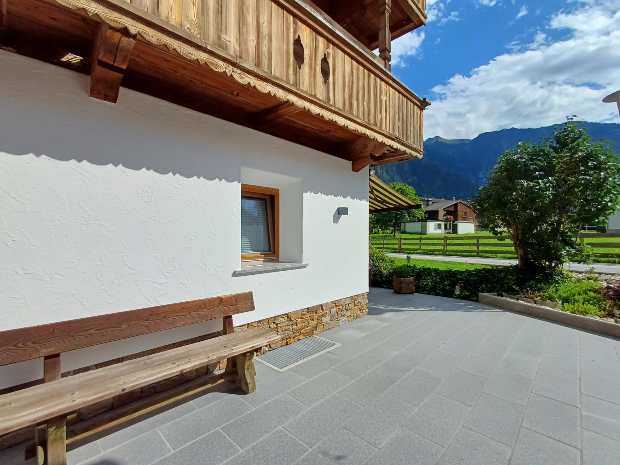 Landhaus Eberler Apartment Mayrhofen Exterior photo